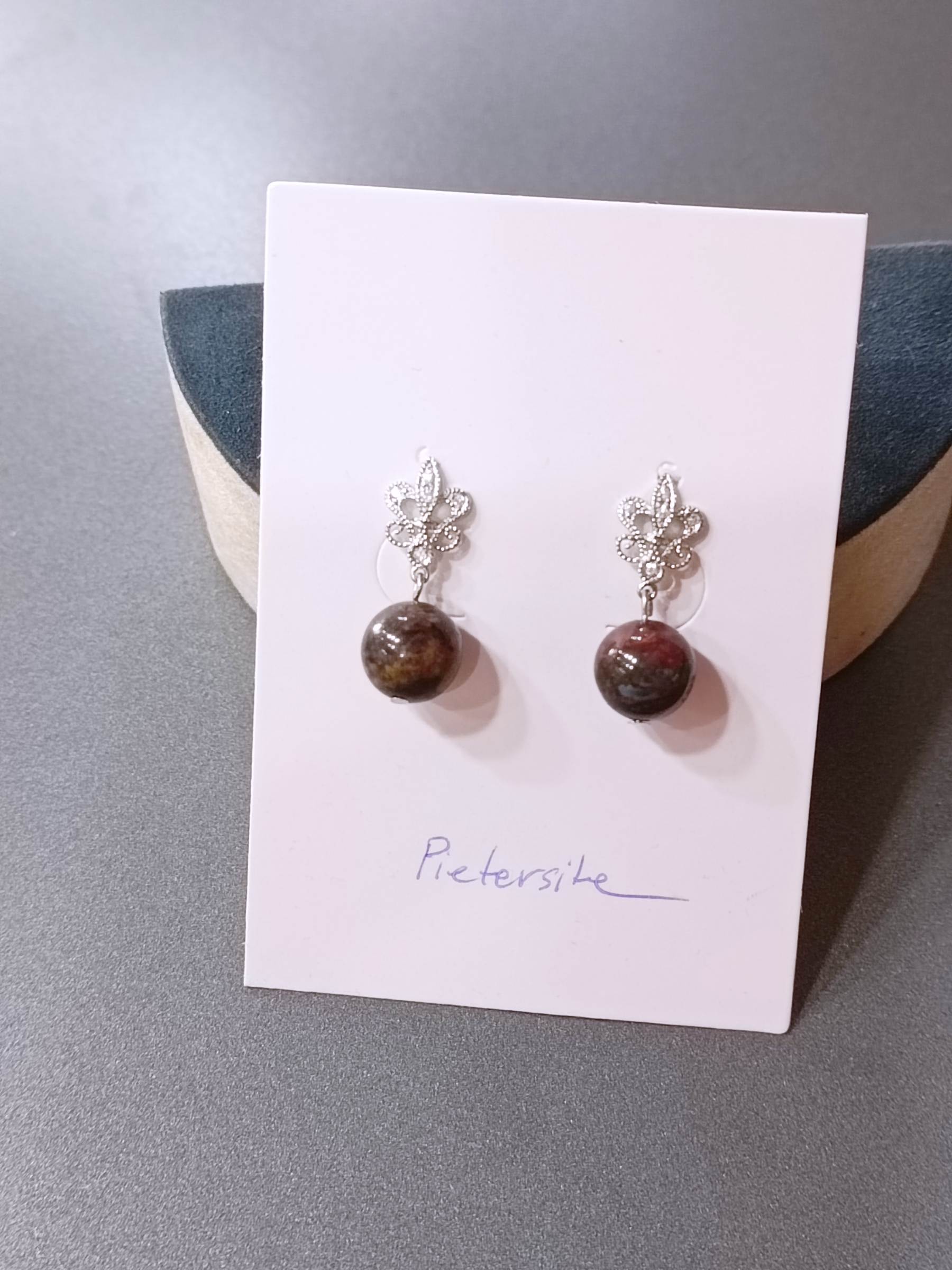 ต่างหูหินแท้"Dazzling" ปู่โสมเฝ้าทรัพย์ Pietersite Earring (ชำระAura ดึงดูดโชค คุ้มครอง)