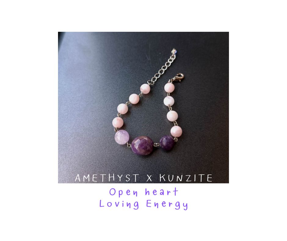 สร้อยข้อมือหินแท้ "Connected" Amethyst + Kunzite Bracelet (ความสุข ความร่มเย็น)