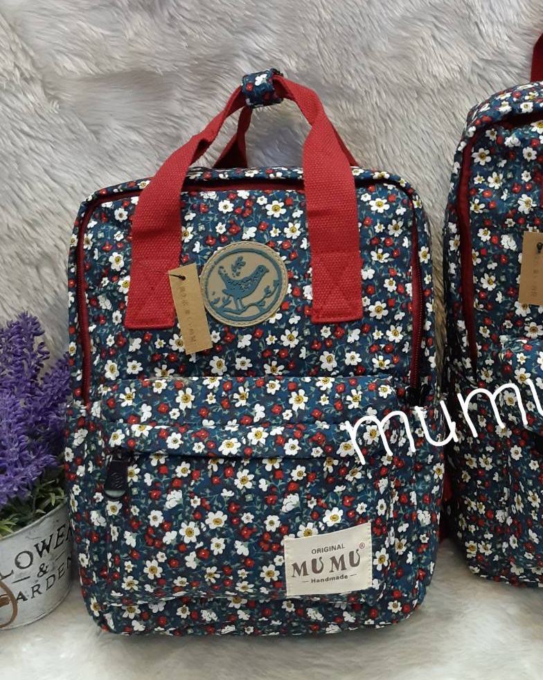 กระเป๋าเป้ผ้าสะพายหลัง ผ้าคอลตอน mumu ขนาด Mini ลายดอกไม้แดง น้ำเงิน ขาว (Size S)