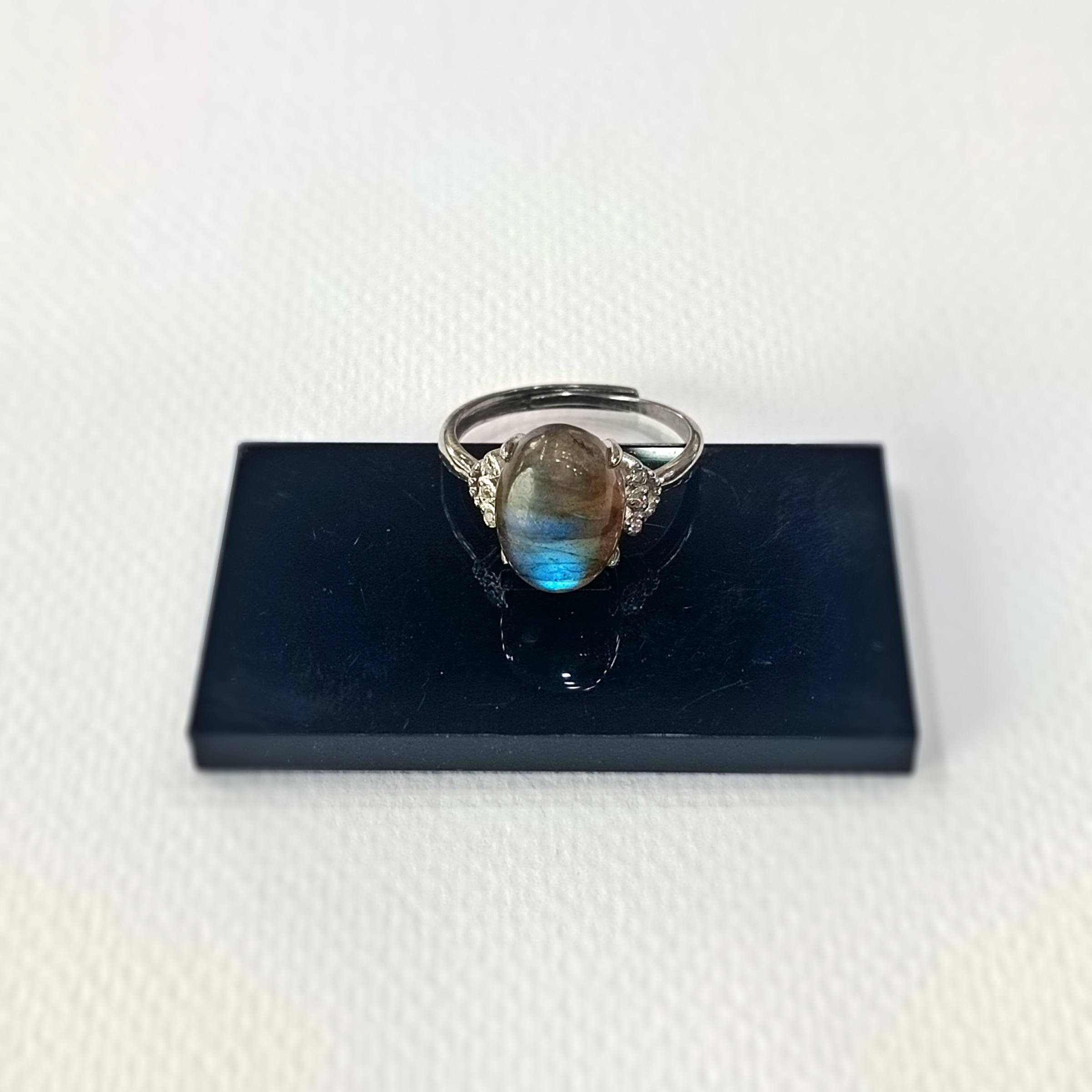 แหวนหินแท้ Labradorite Ring (กลับร้าย กลายดี เปิดตาที่ 3 กระตุ้นฌาณหยั่งรู้)