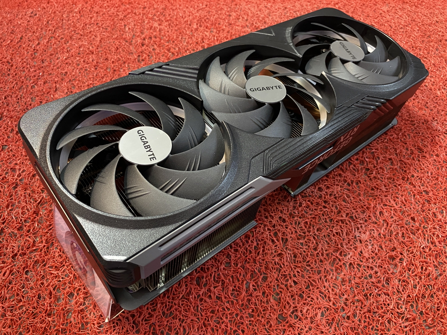 NVIDIA RTX 4080 SUPER 16GB GIGABYTE GAMING OC2% ( สินค้าสำหรับไฮโซผู้ที่อยากสนับสนุนช่องยูทูป JIBI MAiROO )