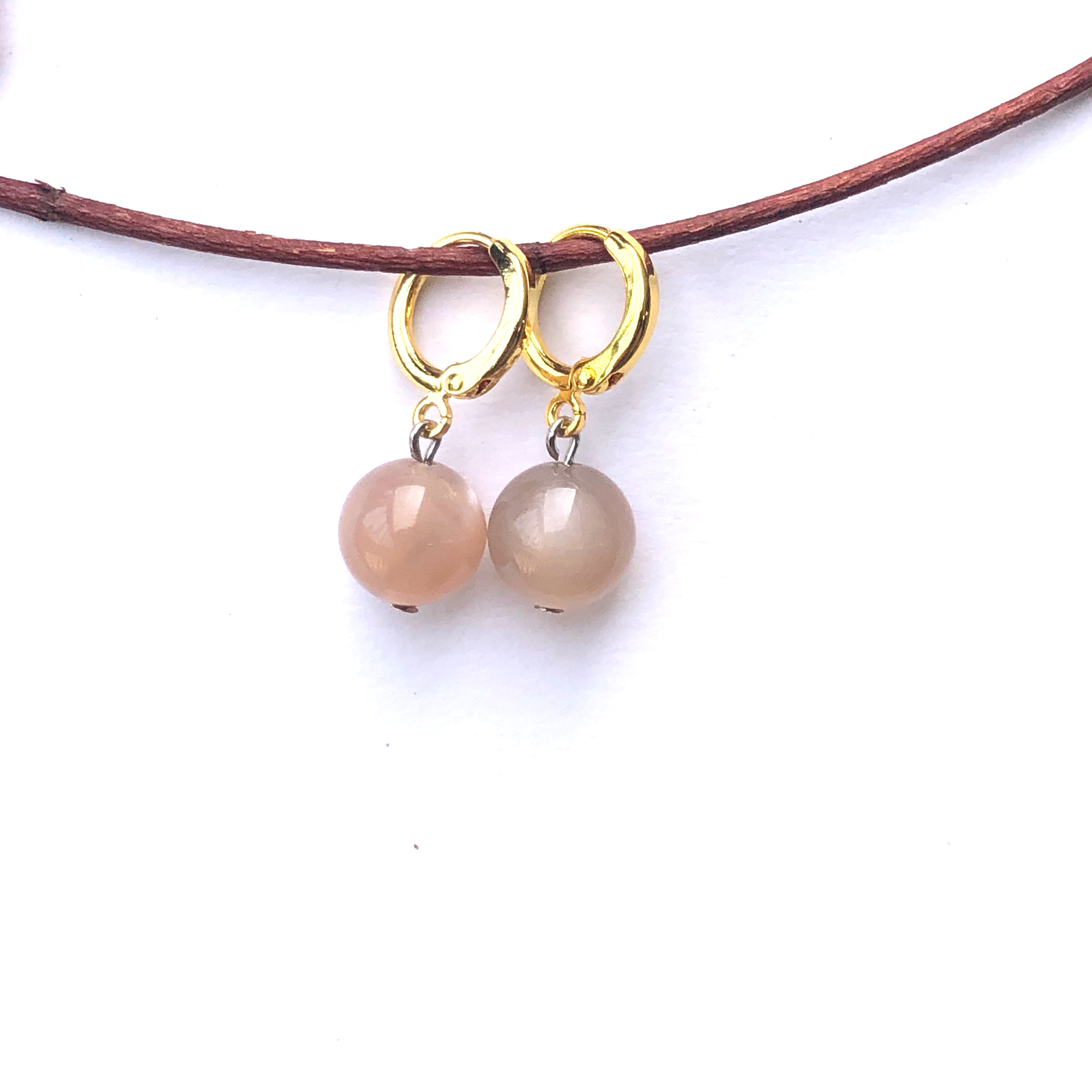 ต่างหูหินแท้ "Flow" Sunstone Earring (Boost Energy)