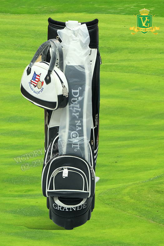 (Genuine) Golf Bag DULLY NA CAT USA (Black) เล็กกระทัดรัด น้ำหนักเบา มีล้อลาก