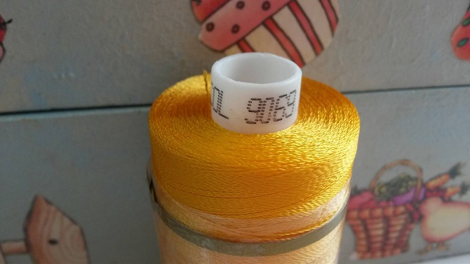 ไหมปักจักร เบอร์ 9069