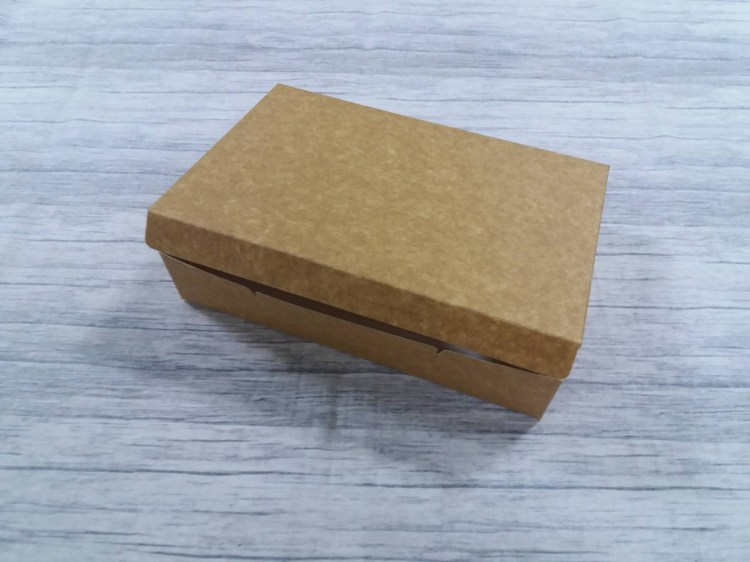 กล่องบราวนี่ กล่องชิฟฟ่อนกล่องขนม กล่องขนม กล่องเค้ก (ฝาทึบ) ขนาด 15x22x5 ซม.สีคราฟท์น้ำตาลอ่อน(CKB) ราคา 175 บาทต่อแพ็ค (20ใบ)