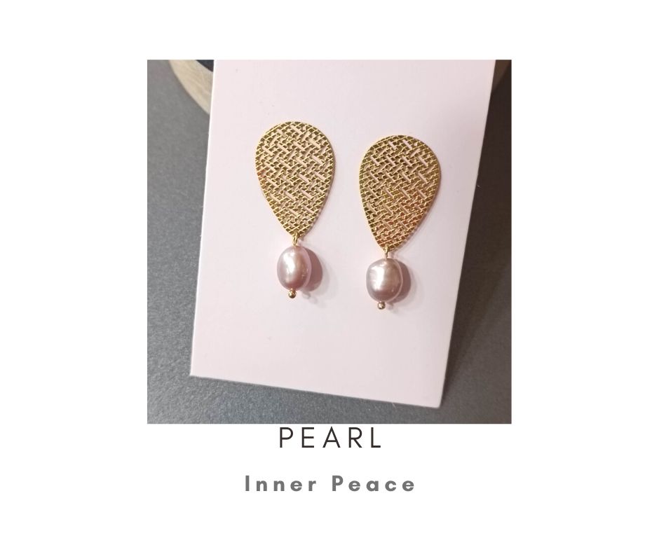 ต่างหู "Summer" Natural Pearl Earring (Balance)