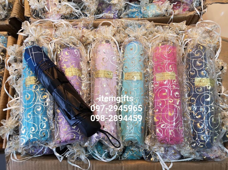 ของชำร่วยร่มพับกันแดดUV