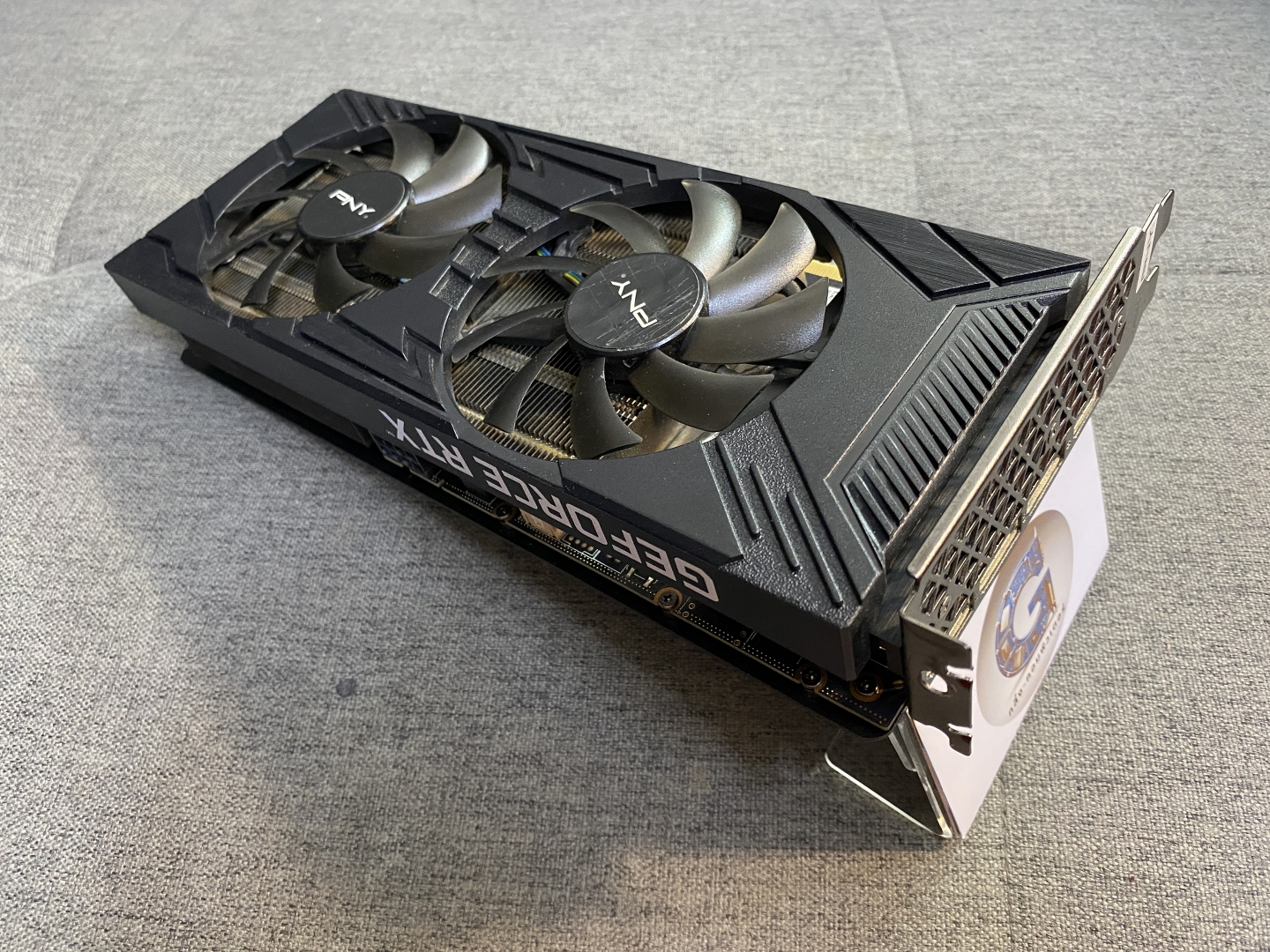 NVIDIA RTX 3050 8GB PNY UPRISING DUAL FAN