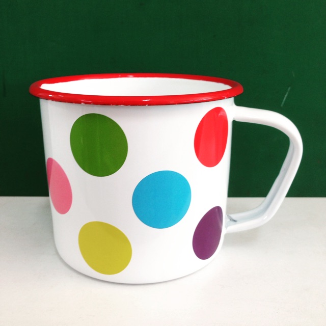 Rabbit Brand แก้วน้ำเคลือบมีหู สีขาวลายจุดสี 11 ซม. ตรากระต่าย