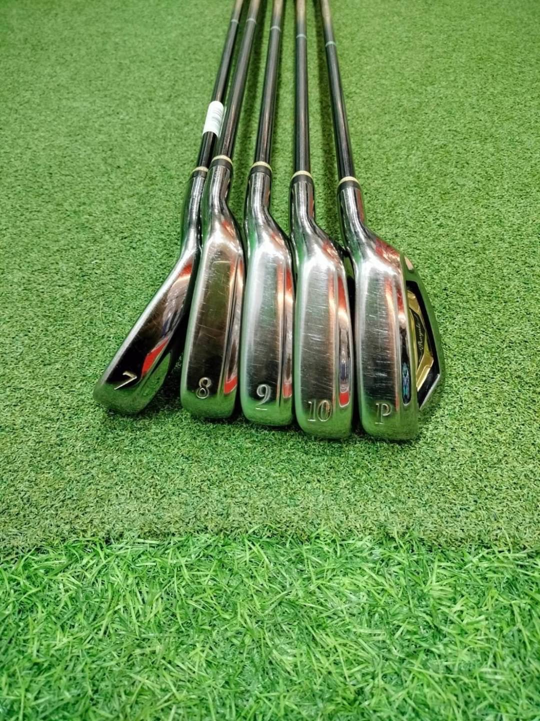 Iron Set Maruman Majesty Royal LV-530 7-10, Pw ( Majesty Royal LV-530/ R/TQ: 3.8 ) 48g. ปี 2019