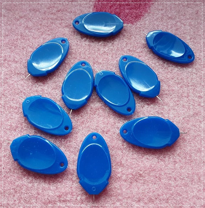 ที่สนเข็มสีน้ำเงิน