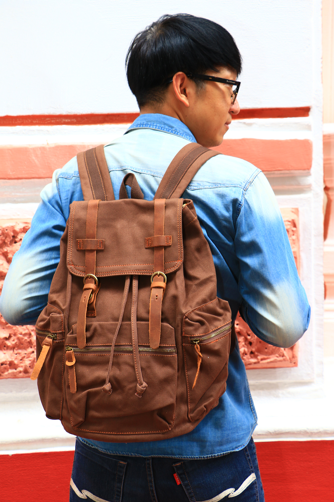กระเป๋าเป้สะพายหลัง Vintage Style สีน้ำตาลเข้ม B081