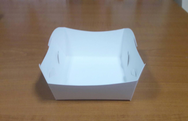 ถาดใส่ขนม ถาดขนมปัง ถาดชิม ถาดอาหาร สีขาว ขนาด 12x12x4.2 ซม.(ราคา 165 บาท / 100 ใบ)