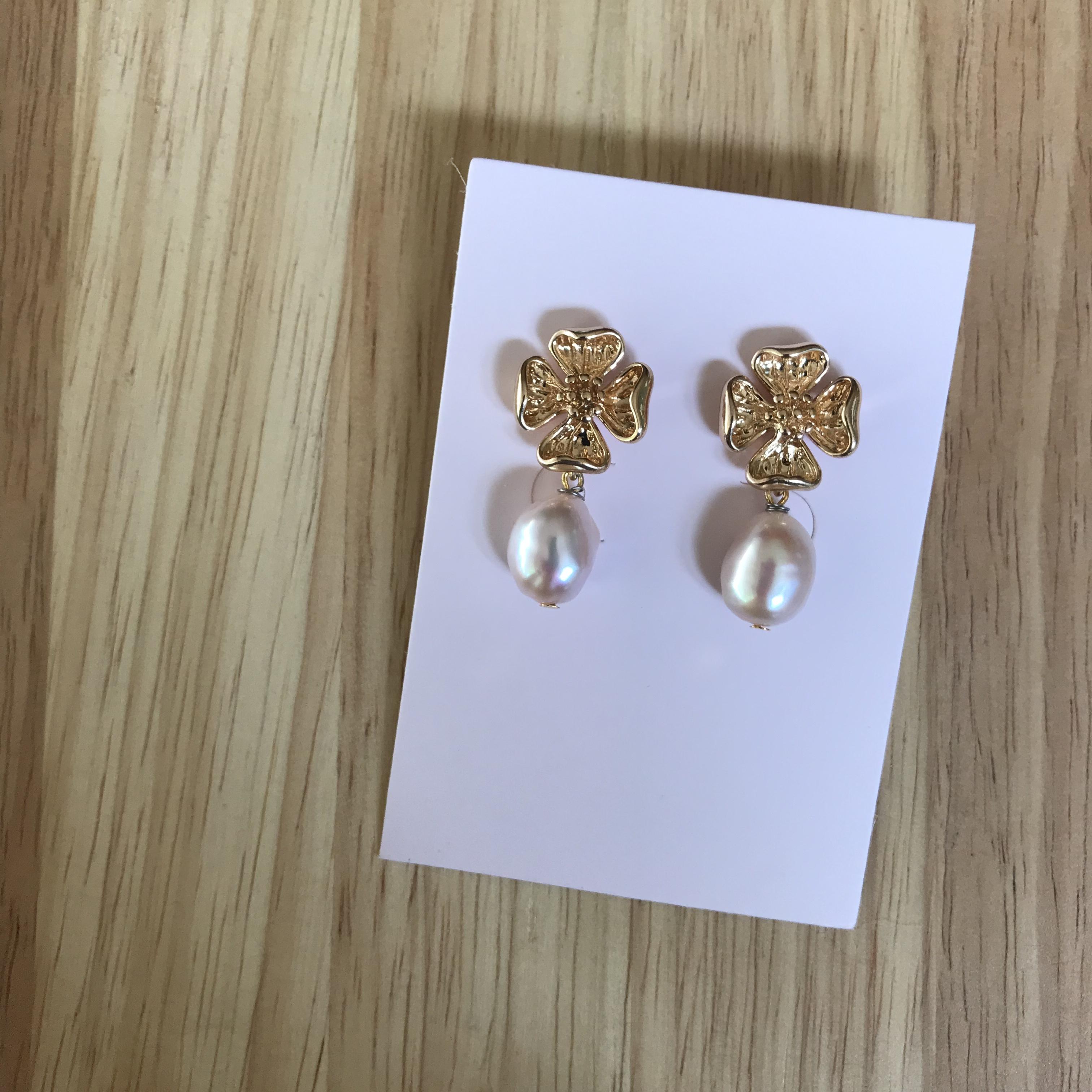 ต่างหูหินแท้ "14K" Baroque Pearl Earring #สีเชมเปญ