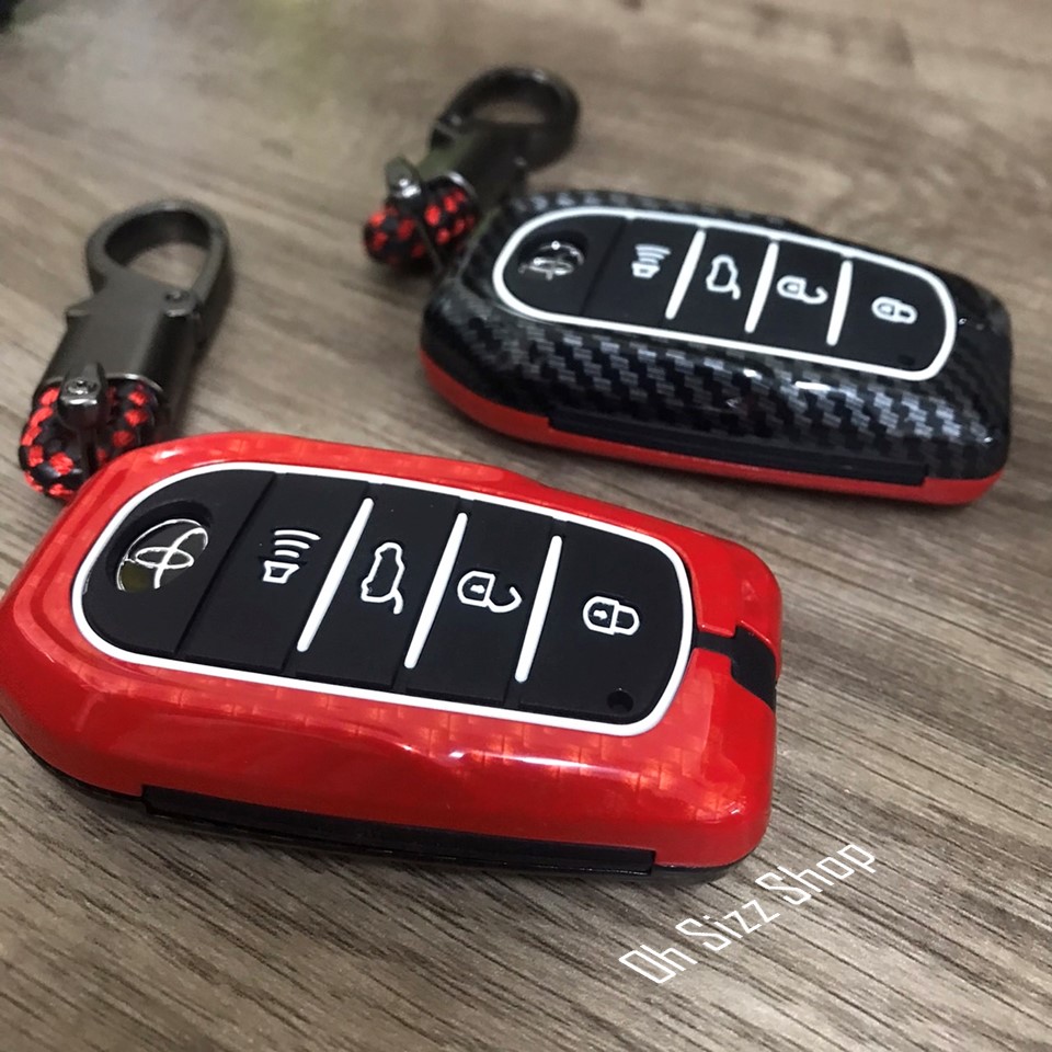 เคสโลหะเคฟล่ารีโมทรถ Toyota Fortuner GR Sport แบบ 2 ชั้น รุ่นถอดกุญแจในรีโมทได้ (Black Red Kevlar Alloy & Silicone Sleeve) Toyota Key Sets Model Fortuner Legender