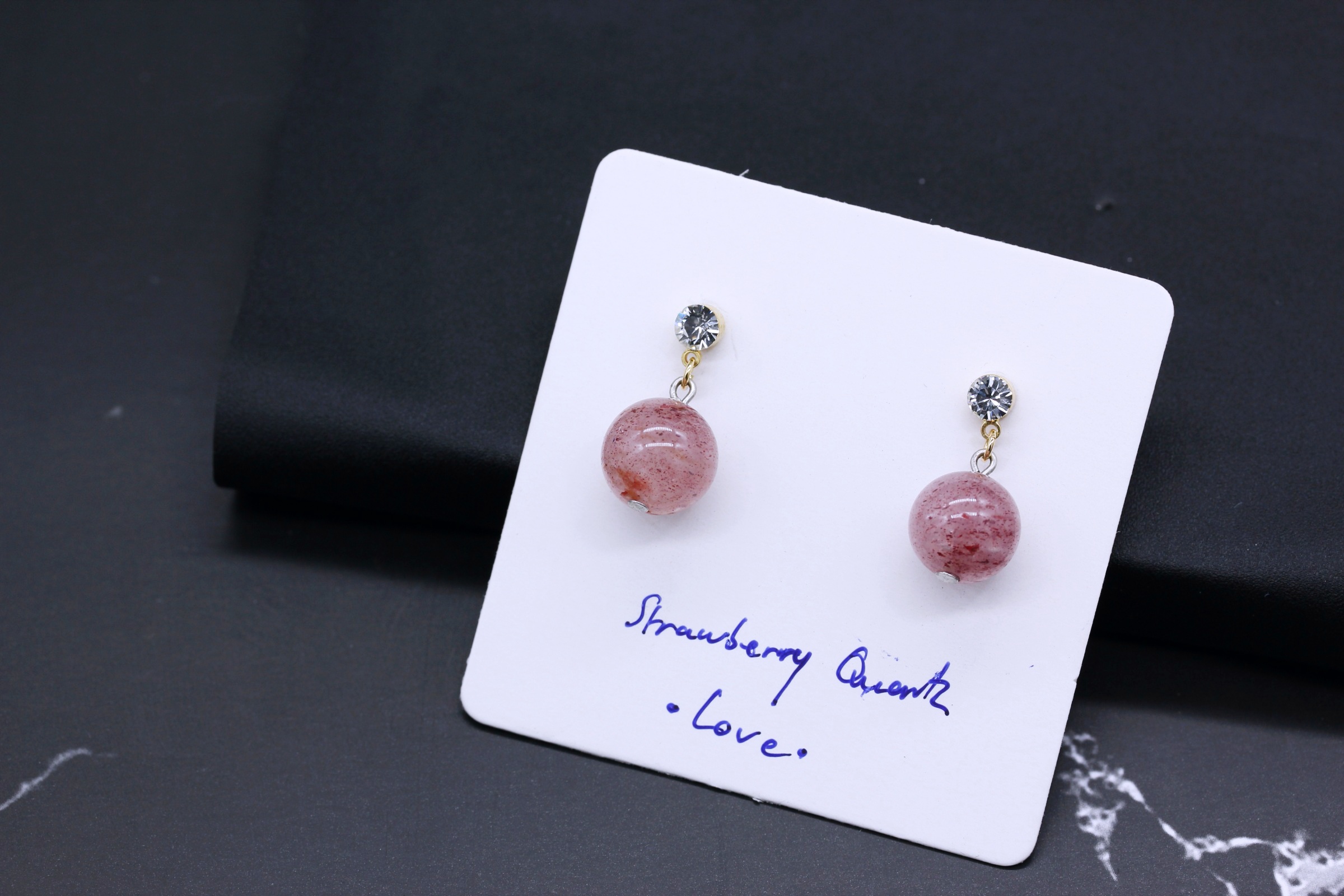 ต่างหูหินแท้ Strawberry Quartz Earring ( Love Vibration)