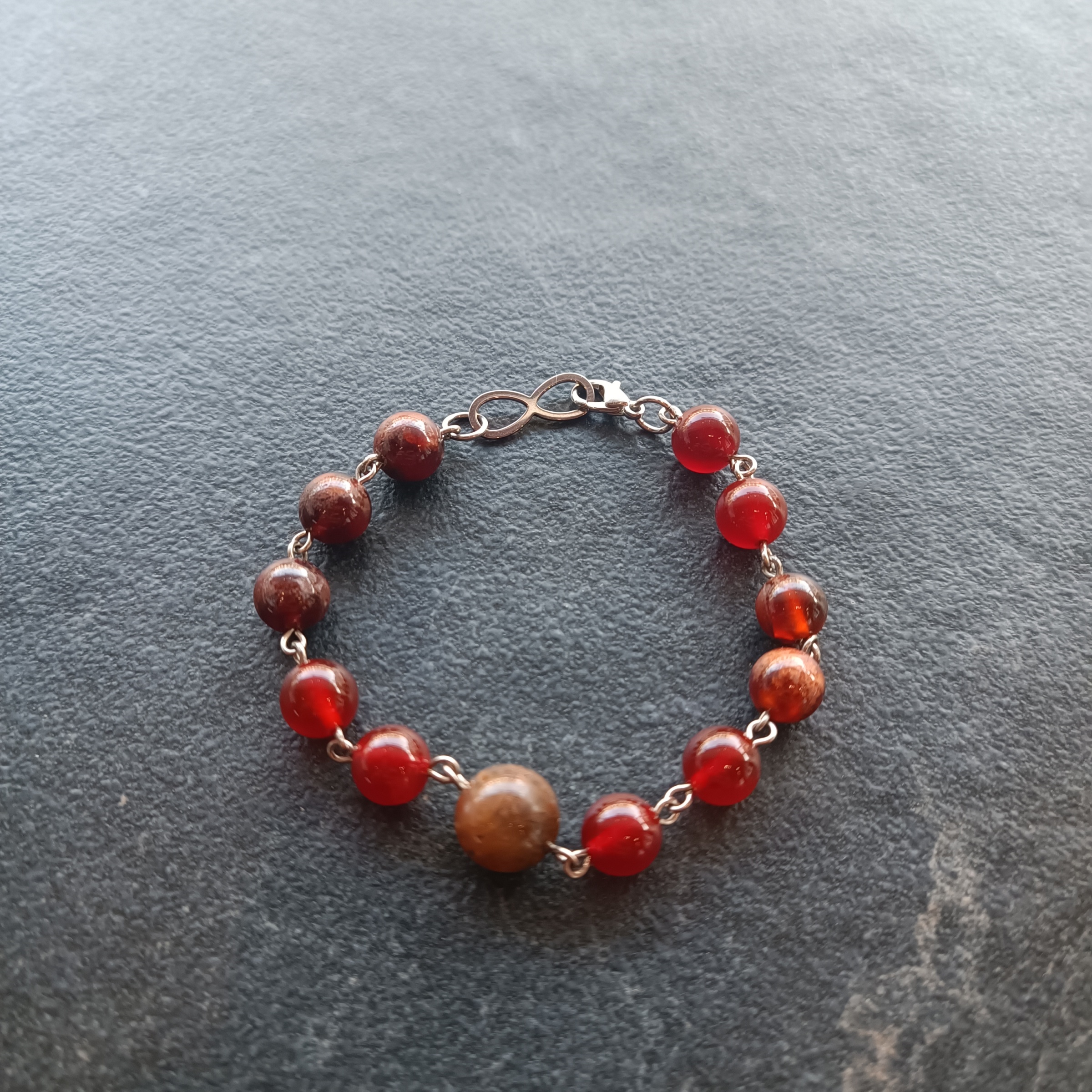 สร้อยข้อมือหินแท้ "Connected" Power & Luck Bracelet (Pietersite ,Carnelian , Garnet)