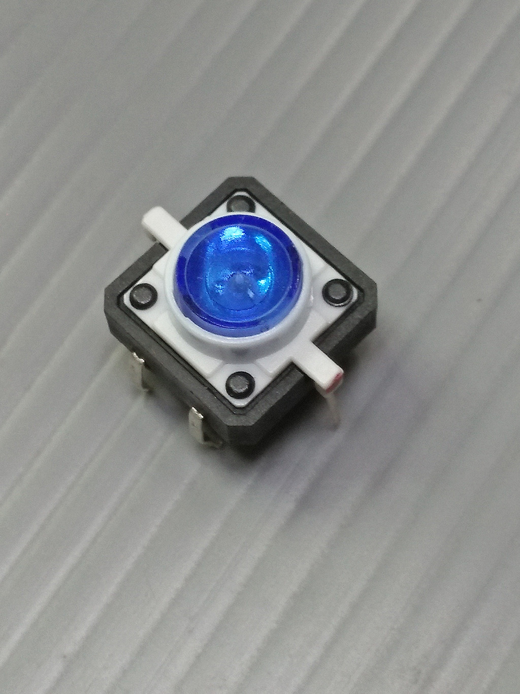 12*12*7.3 Bring Lamp Blue Light LED 4 Foot Key Vertical