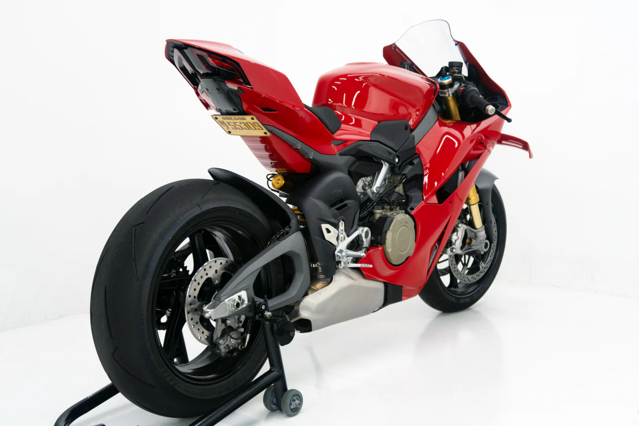 ท้ายสั้น FUTURISMOTO V4 2025+