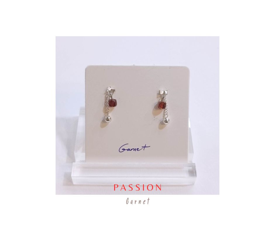 ต่างหูเงินแท้ 92.5 ประดับหินแท้ Garnet Sterling Silver Earring (เสริมบารมี จุดไฟปรารถนา)