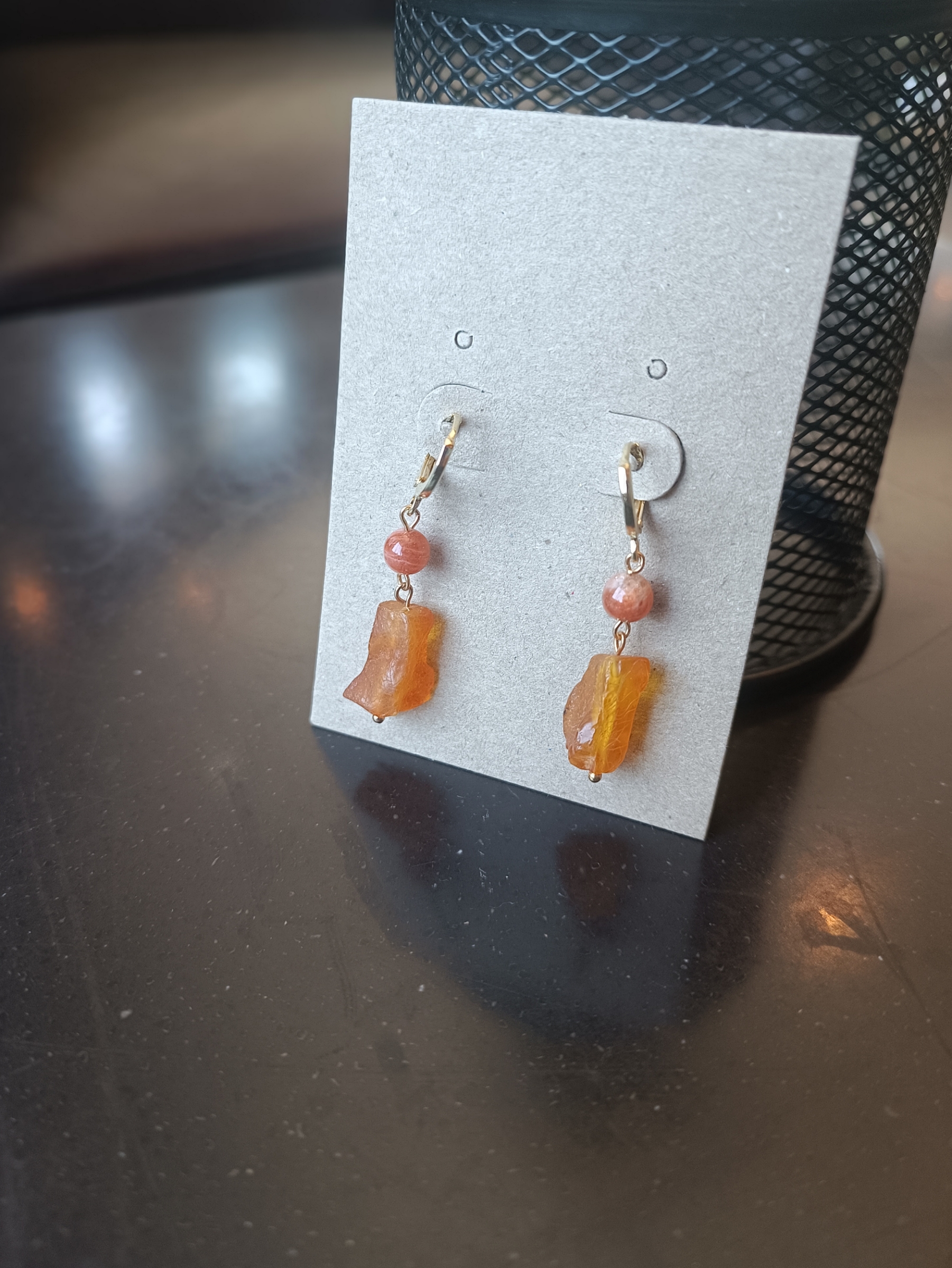 ต่างหูหินแท้ "The Hoop" Amber + Sunstone Earring (ดูดกระแสเงินสด ปลุกไฟในตัวเอง)