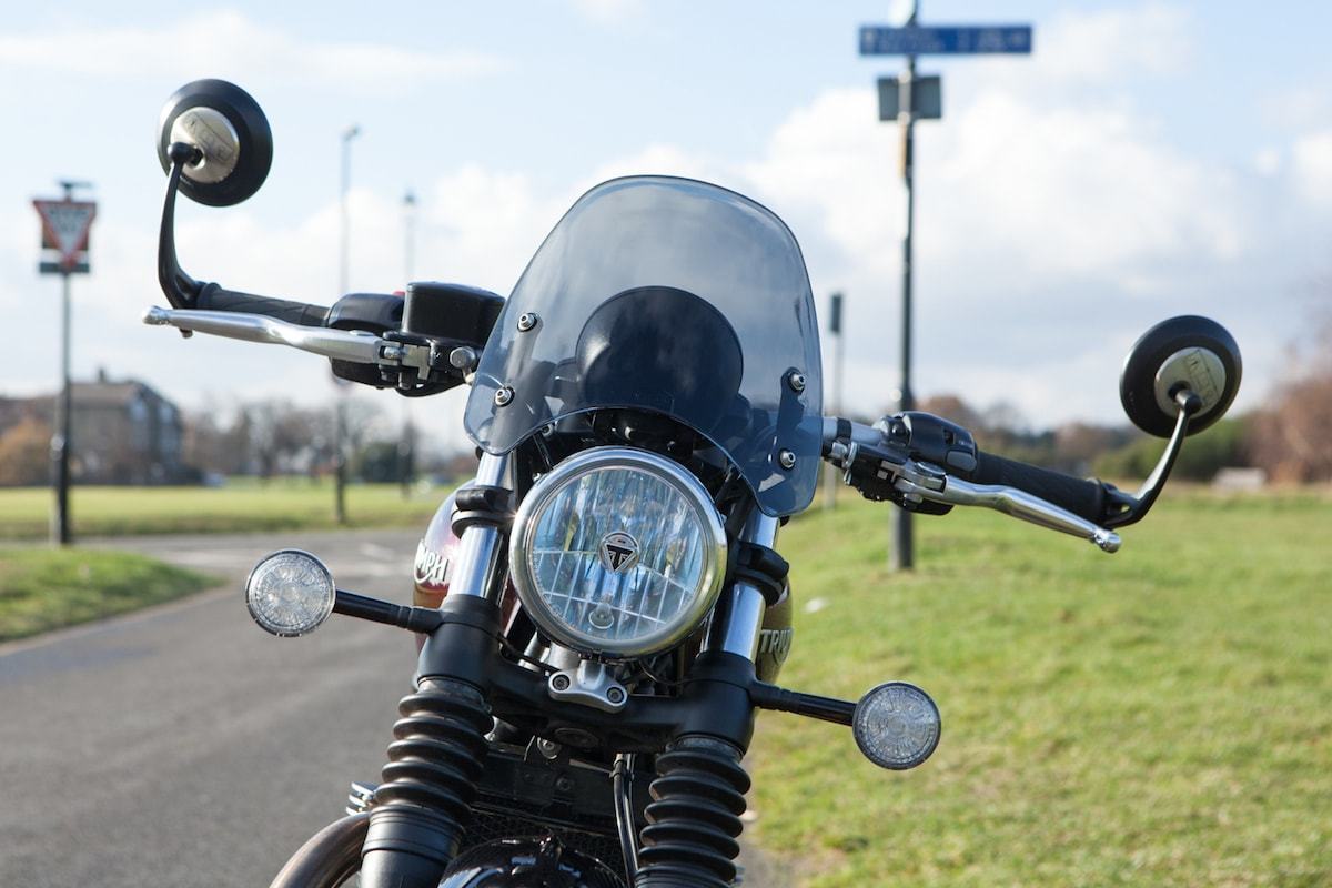 ชิวหน้า DART FLYSCREEN BOBBER