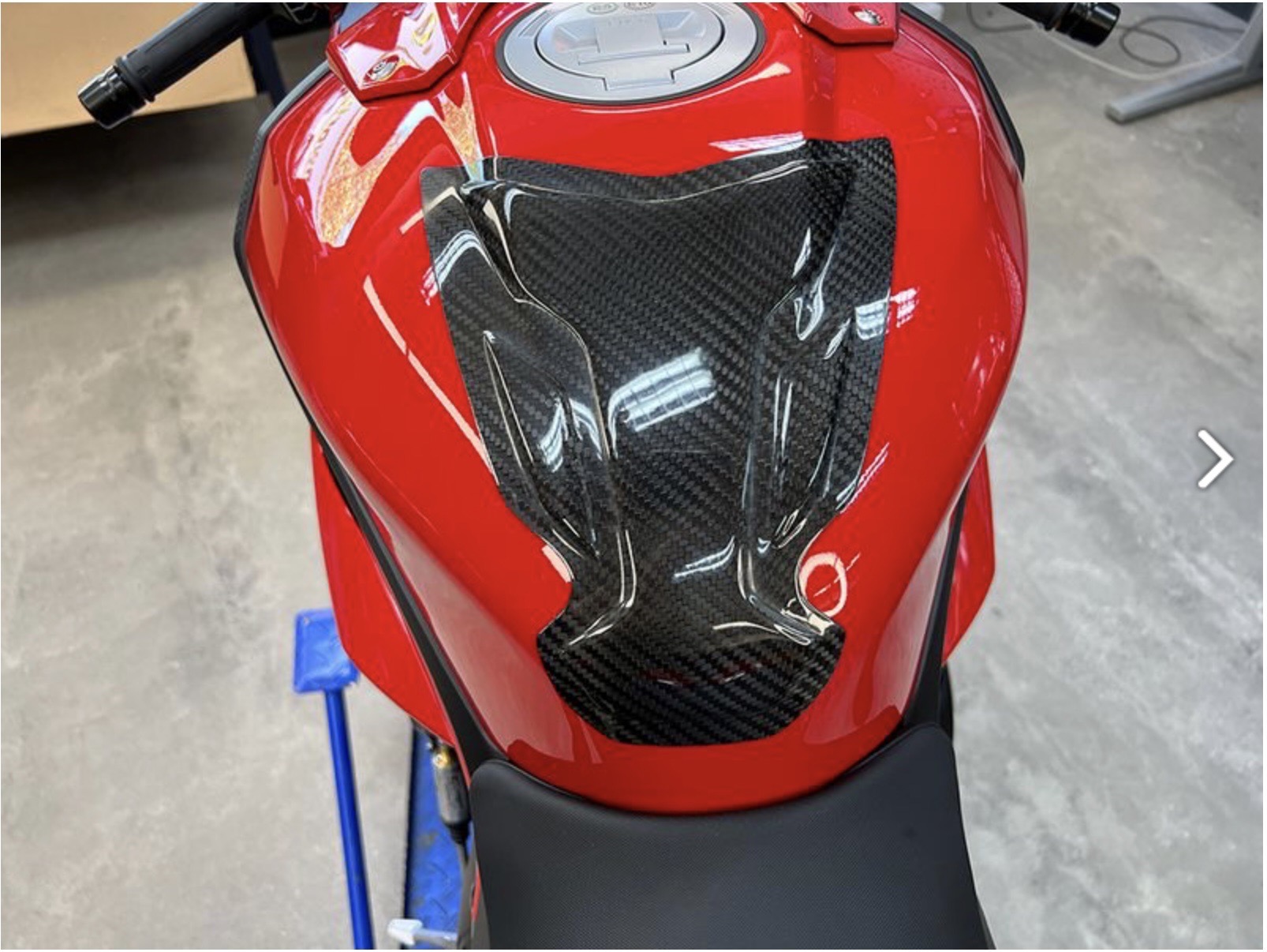 กันรอยถัง CARBON WORLD S1000R 21+