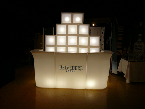 กล่องไฟ กล่องLED ไลท์บ็อกซ์ Lightbox กล่องไฟสี่เหลี่ยม กล่องไปพร้อมช่องโชว์ ให้เช่า