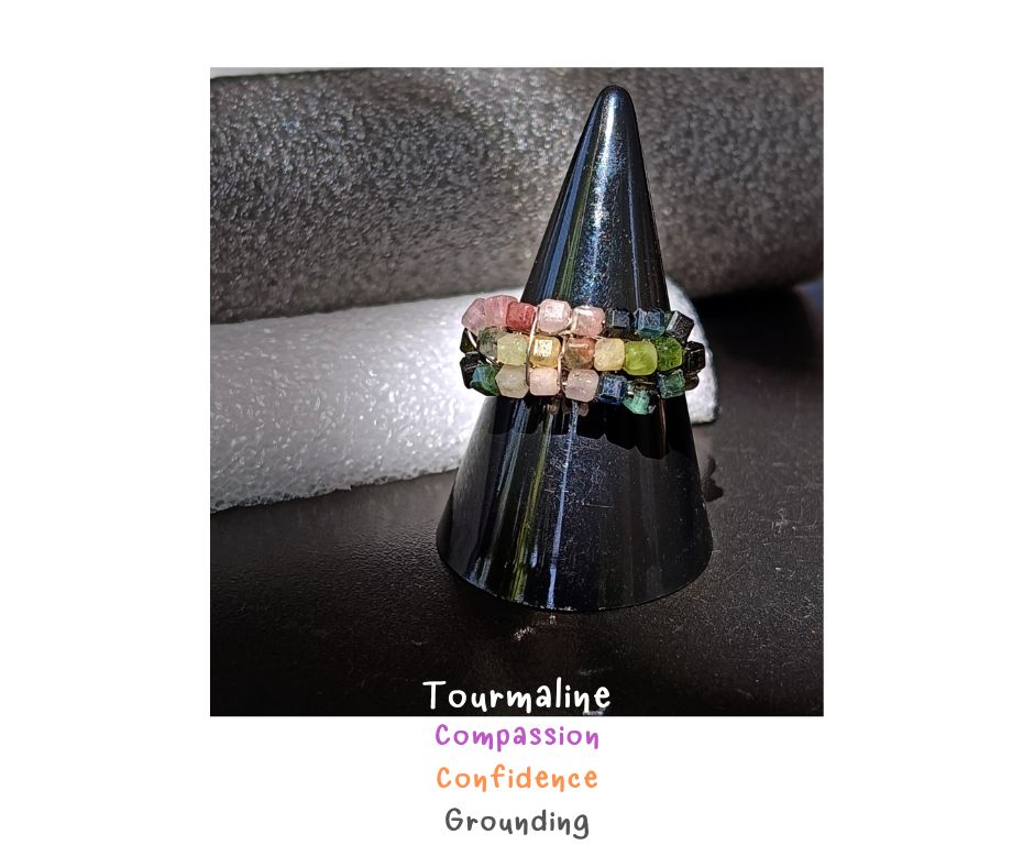 Tourmaline Wire Wrapped Ring แหวนหินแท้ ( ปลดล๊อคพลังงาน เสริมความเฮง)