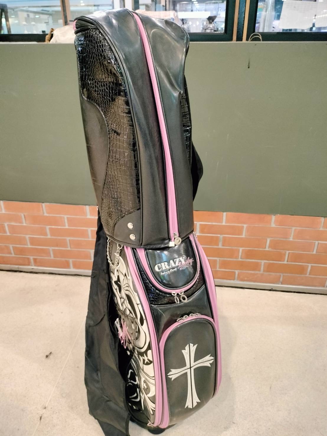 (Genuine) Golf Bag CRAZY Bulldog (Free Cover Travel) 9”