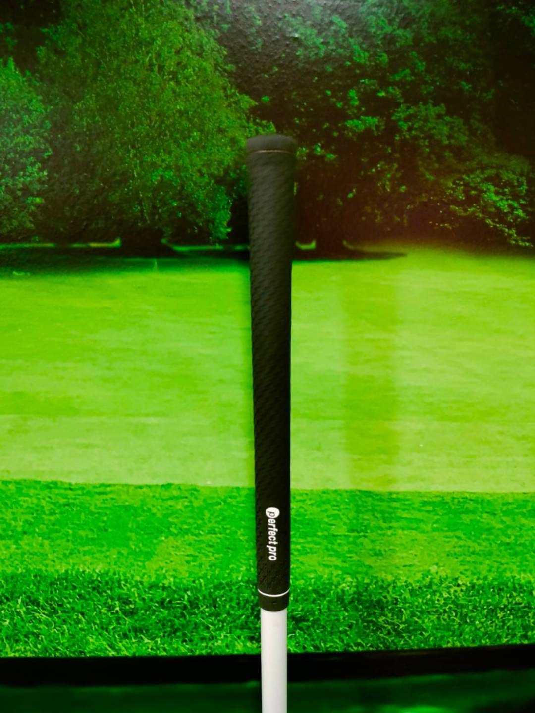 Driver EMILLID BAHAMA EB-02 Loft 10.5 (Shaft KURO KAGE/ 60g.) flex:X