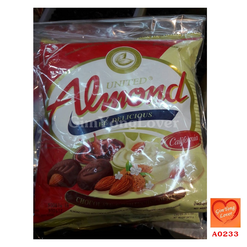 UNITED Almond ช็อคโกแลตสอดไส้อัลมอนต์ และไวท์ช็อคโกแลตสอดไส้อัลมอนต์ (United Almond Chocolate & White Chocolate)