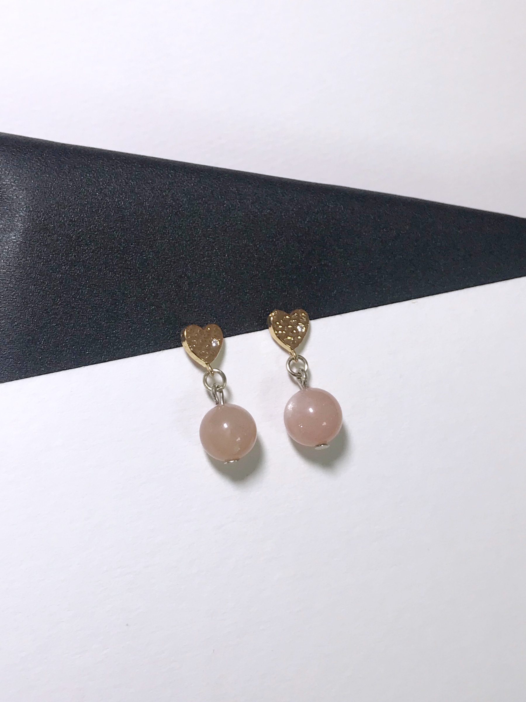 ต่างหูหินแท้ "14K" Peach Moonstone Earring (Boost Energy)