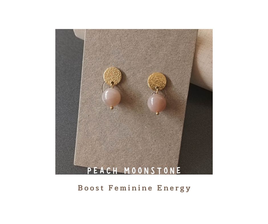 ต่างหูหินแท้ "Moon" Peach Moonstone Earring (Boost Energy)