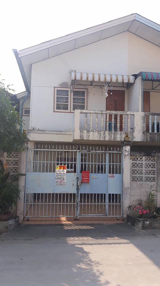 ขายบ้านแฝด 2 ขั้น หมู่บ้านแฝดหรรษา79 (รหัสทรัพย์ 201915)