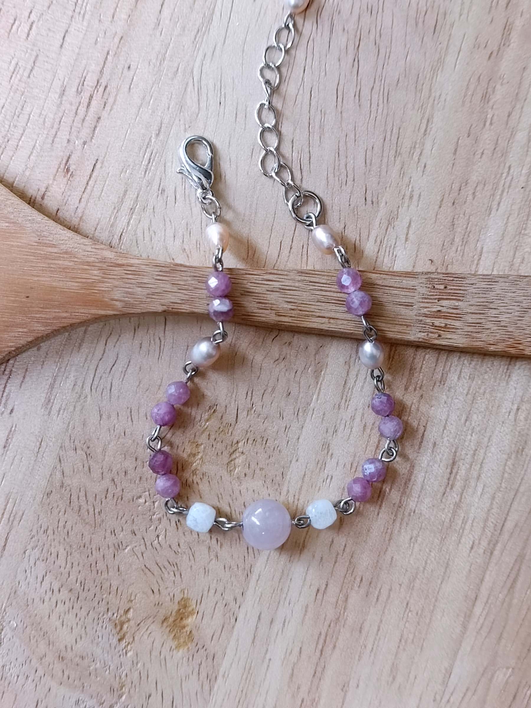 สร้อยข้อมือหินแท้ "The Light" Pink Tourmaline Bracelet (สำหรับความรัก ความสัมพันธ์)