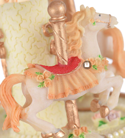 Pre Order ม้าหมุนกล่องดนตรีวินเทจ สีครีมอมส้ม