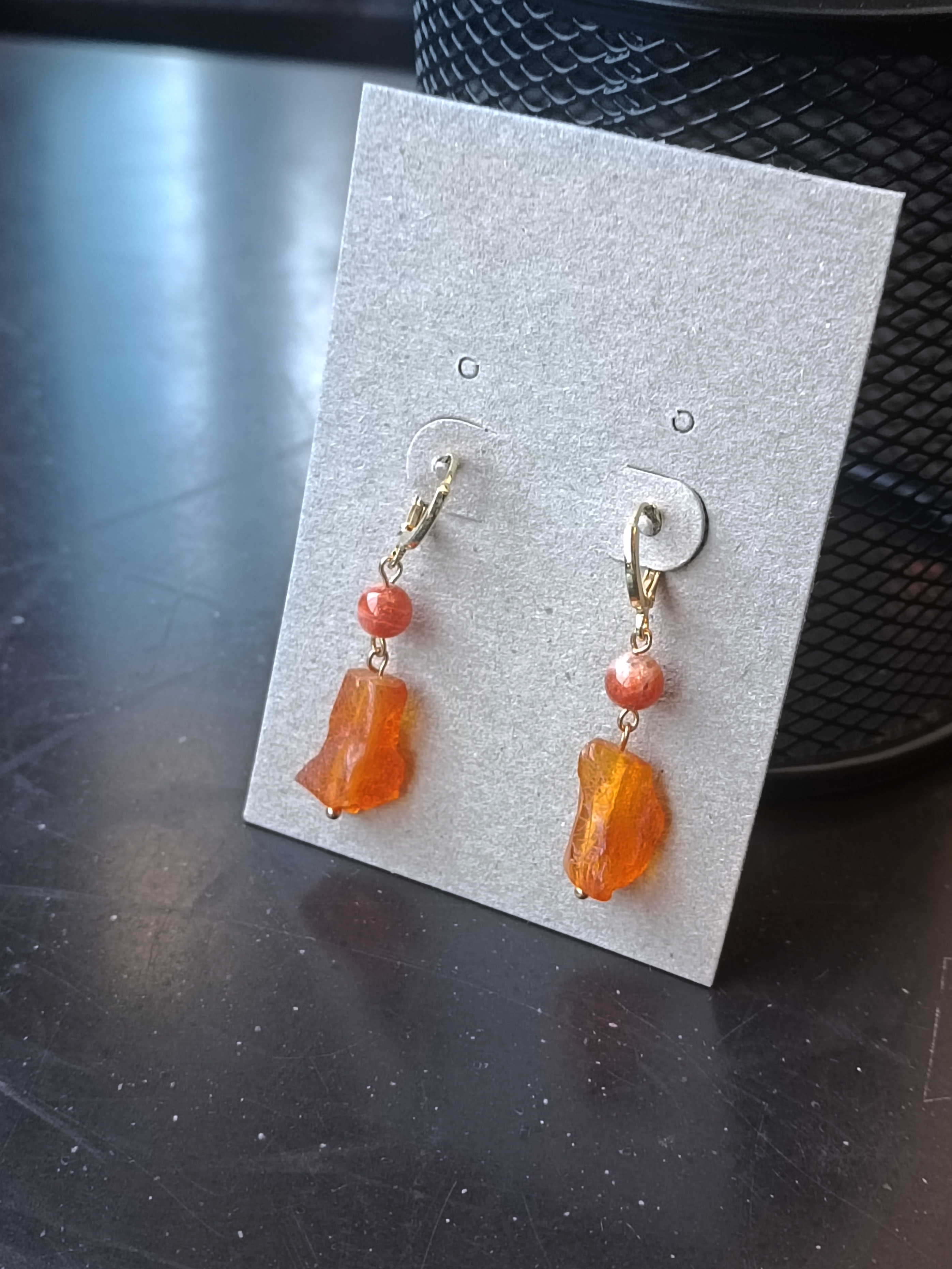 ต่างหูหินแท้ "The Hoop" Amber + Sunstone Earring (ดูดกระแสเงินสด ปลุกไฟในตัวเอง)