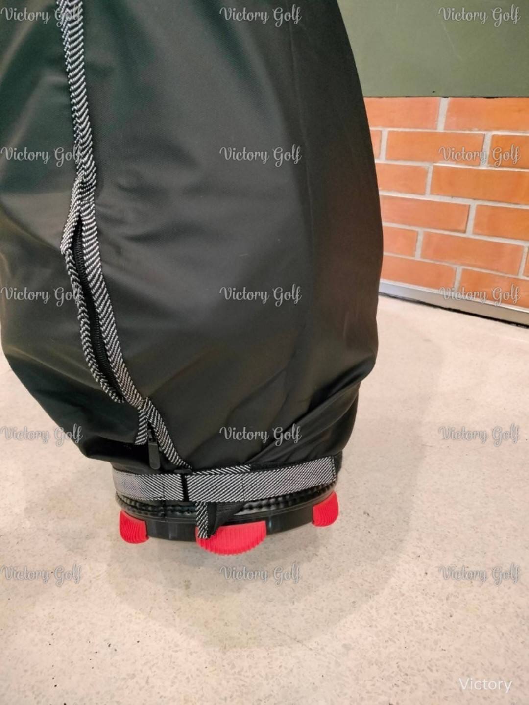 Cover Travel SOUTH DAKOTA From USA. (เหมาะกับทุกขนาด)