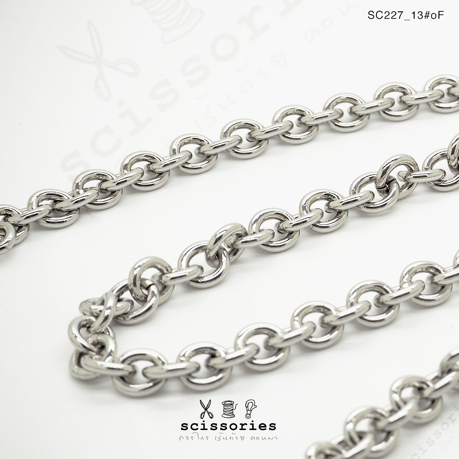 โซ่กระเป๋า ยาวเส้นละ 120 cmสีเงิน เนื้อดีมีน้ำหนัก โซ่นี้ไม่มีตัวเกี่ยว