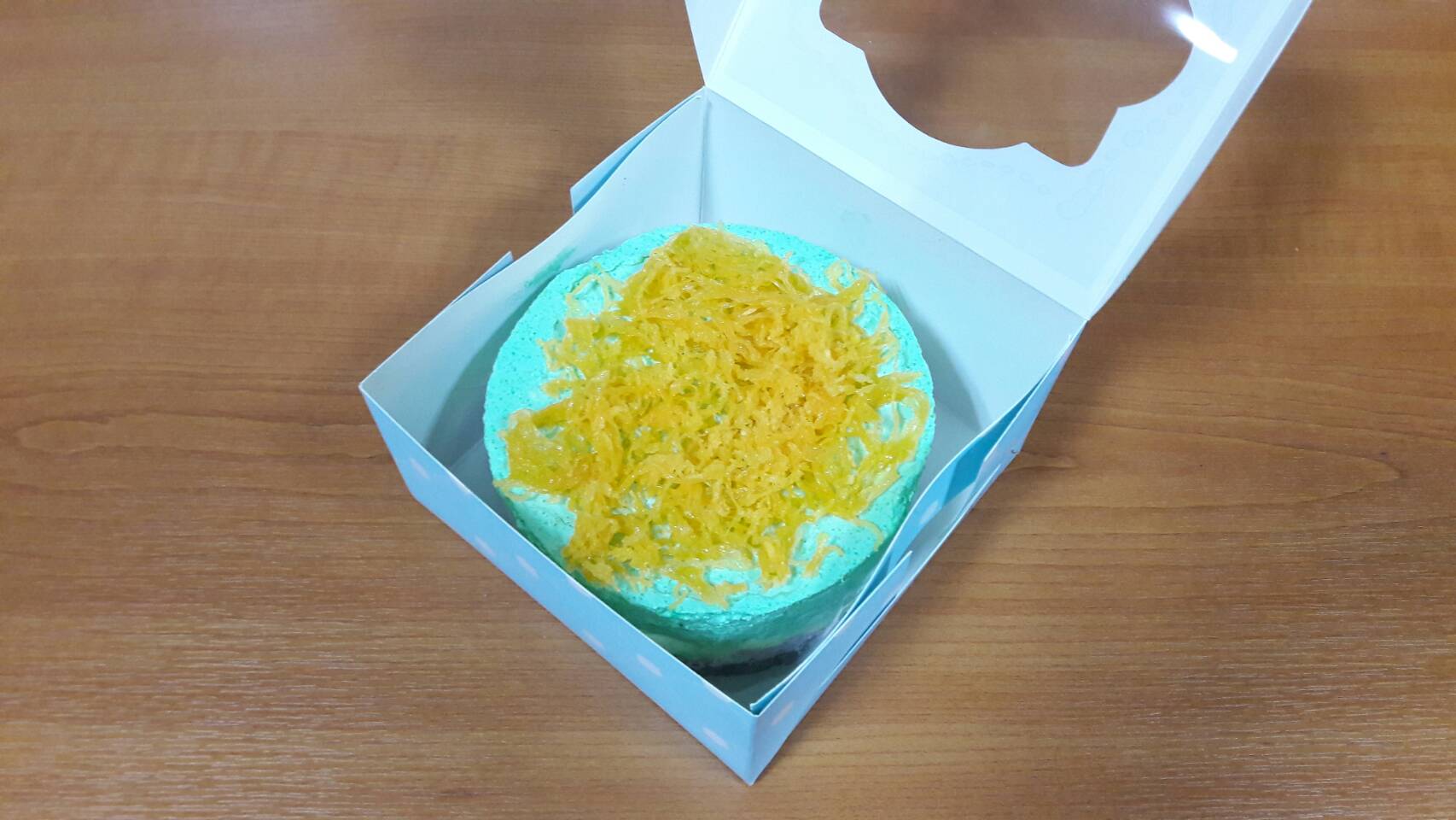 กล่องเค้กชิ้น กล่องเค้กครึ่งปอนด์ กล่องคัพเค้ก 4 ชิ้น(ไม่มีฐานรอง) กล่องขนม ลายม่วงชมพูอ่อน ขนาด 12.8x12.8x7.0 ซม.ราคา 150 บาทต่อแพ็ค (20ใบ)