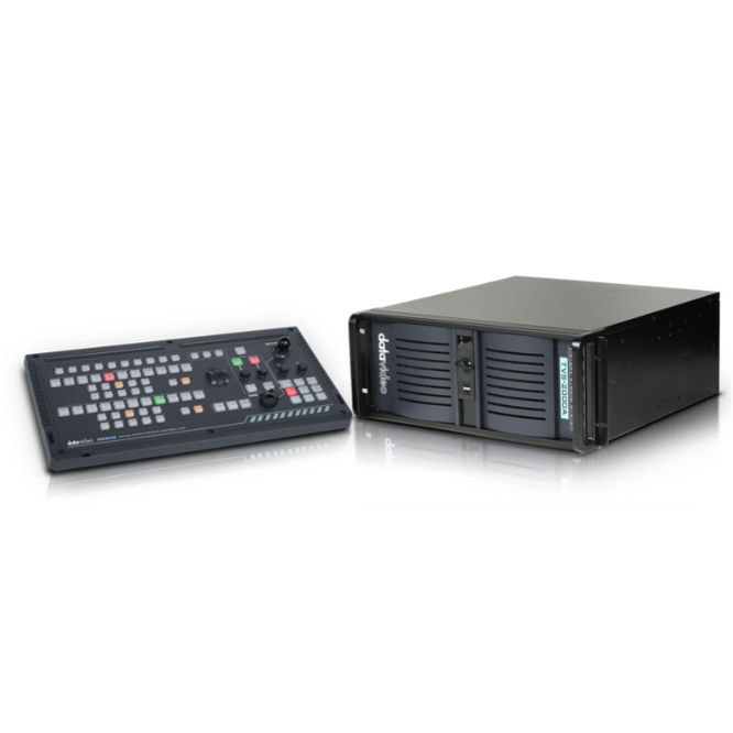 TRACKING VIRTUAL STUDIO SYSTEM