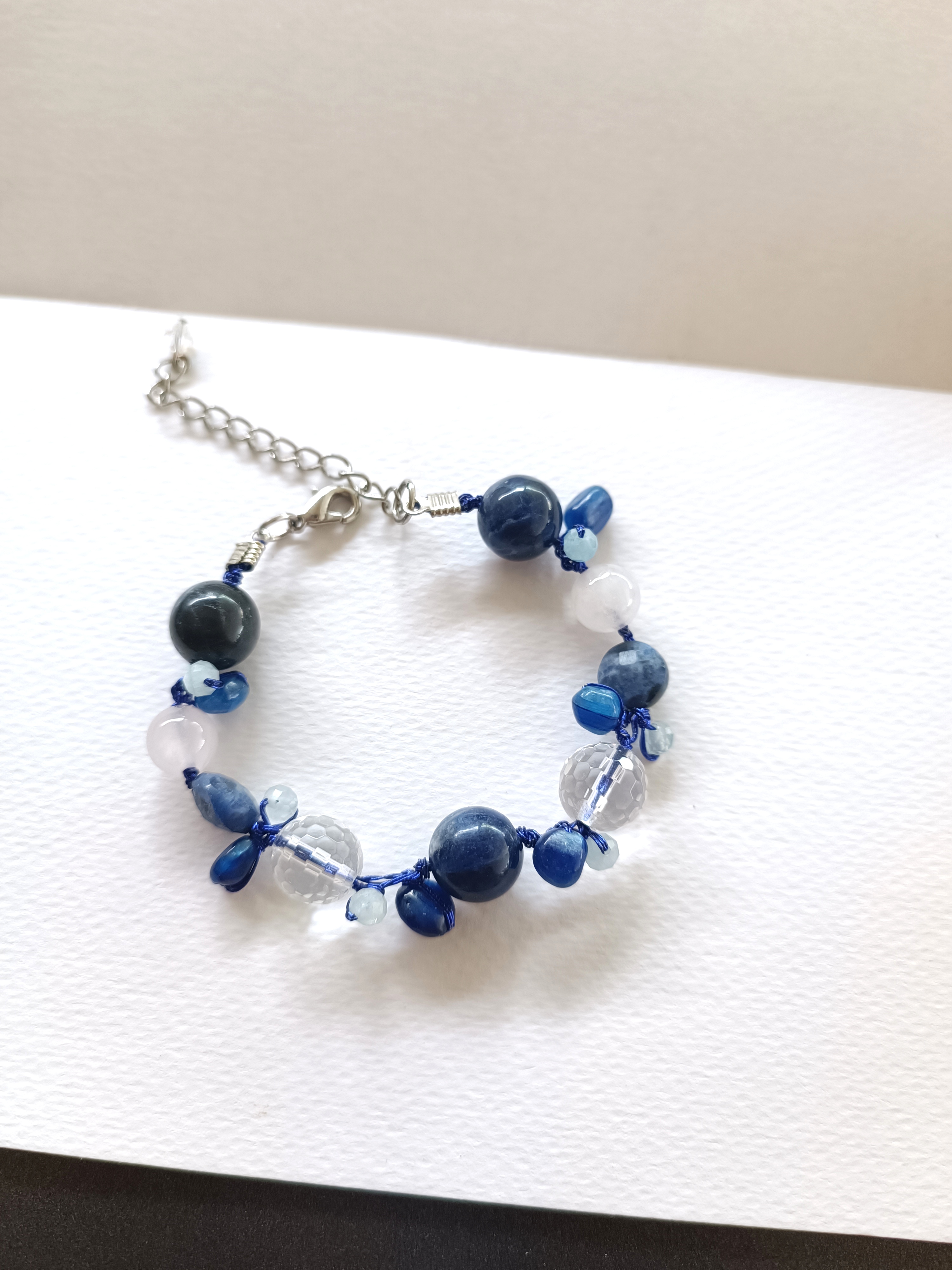 สร้อยข้อมือหินแท้ "The Vibe" Grand Communicate Bracelet (ดึงดูดโชคลาภ เสริมการเจรจา)