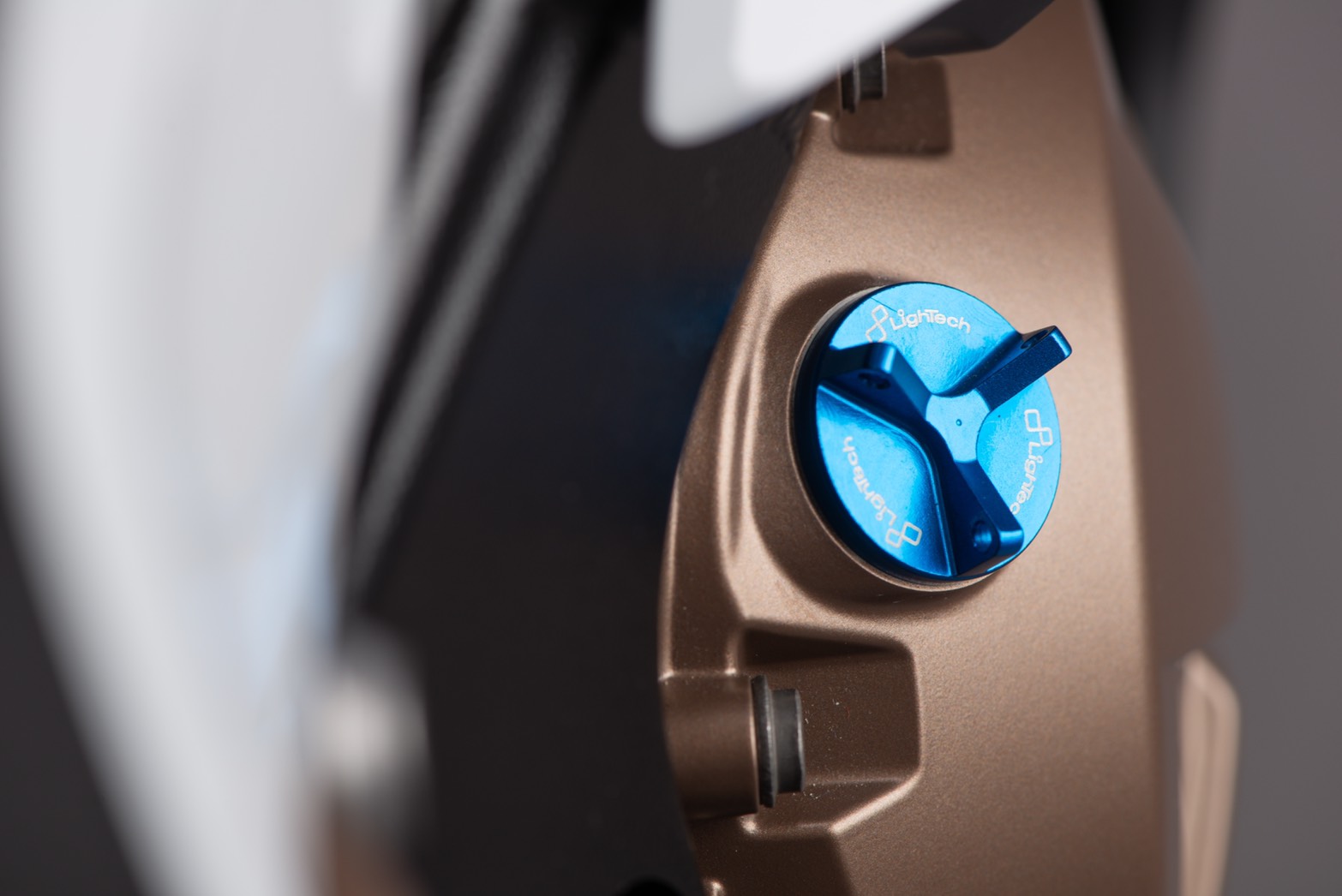 ฝาปิดน้ำมันเครื่อง LIGHTECH S1000RR 2020+