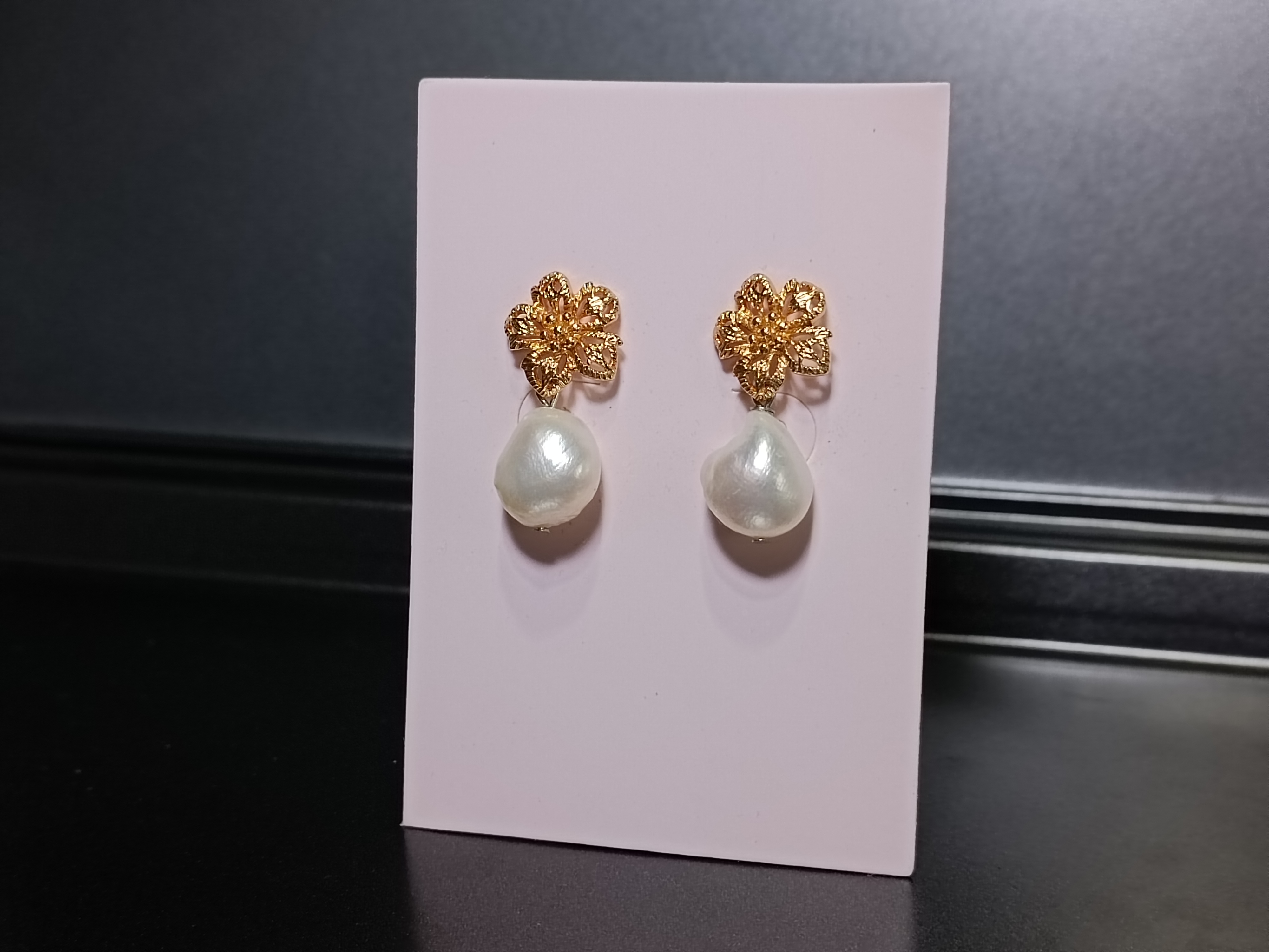 ต่างหูหินแท้ "14K" Baroque Pearl Earring #สีขาว