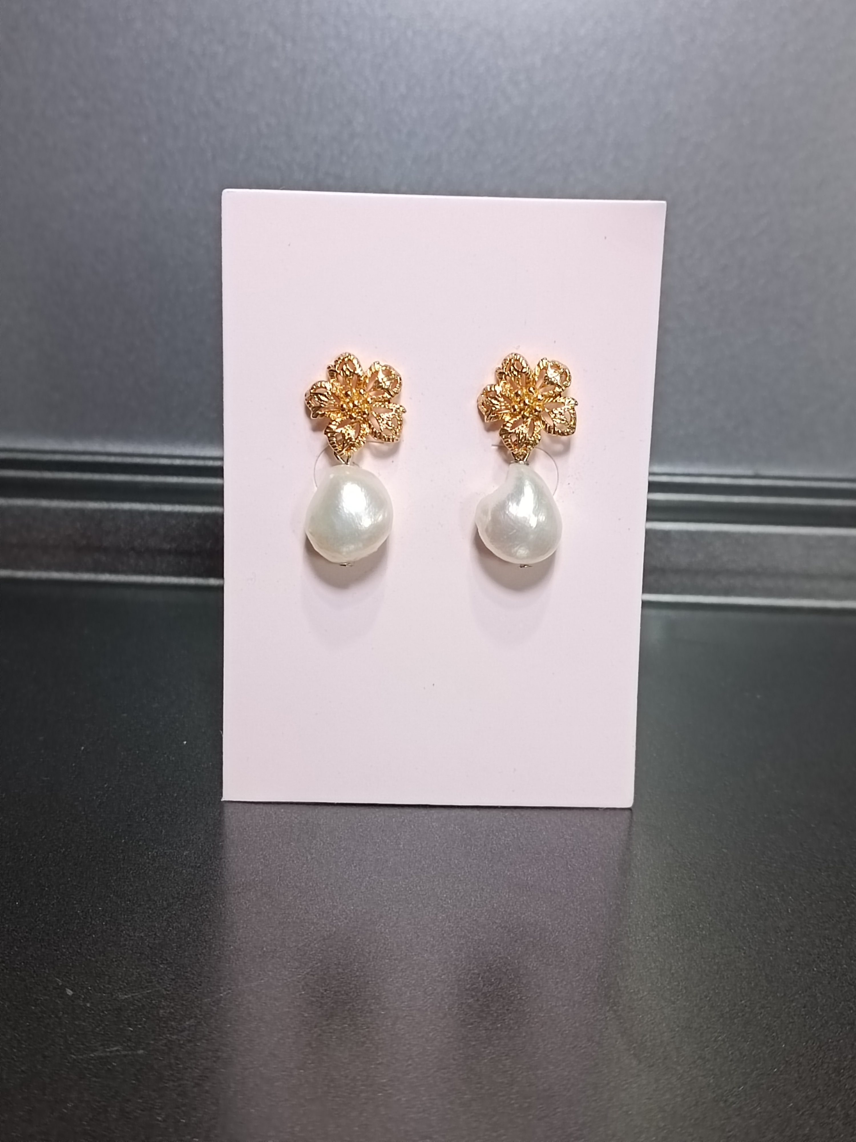 ต่างหูหินแท้ "14K" Baroque Pearl Earring #สีขาว