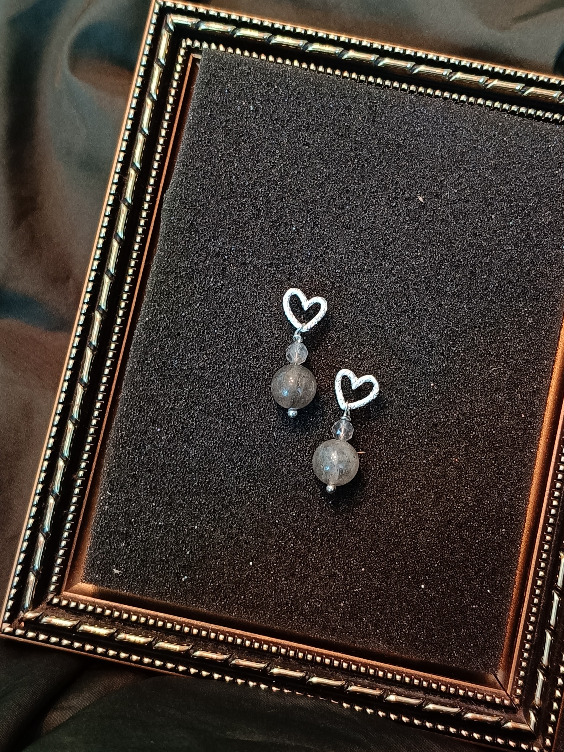 ต่างหูเงินแท้ 92.5 ประดับหินแท้ Labradorite Sterling Silver Earring (เปิดตาที่ 3 ,ปัดเป่าพลังงานลบ )