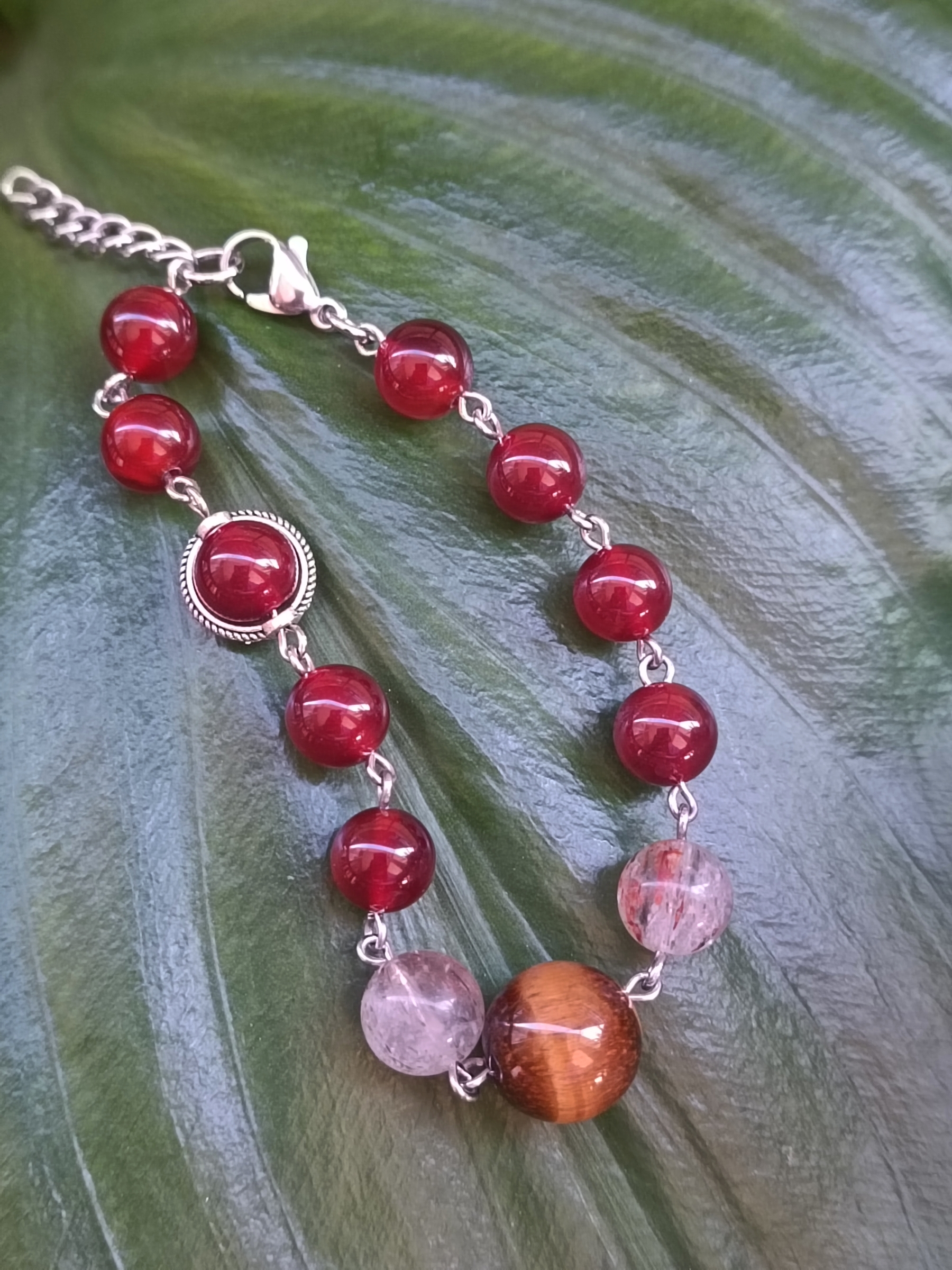 สร้อยข้อมือหินแท้ "Connected" Boost Creativity & Energy Bracelet (Carnelian , Tiger's Eye)