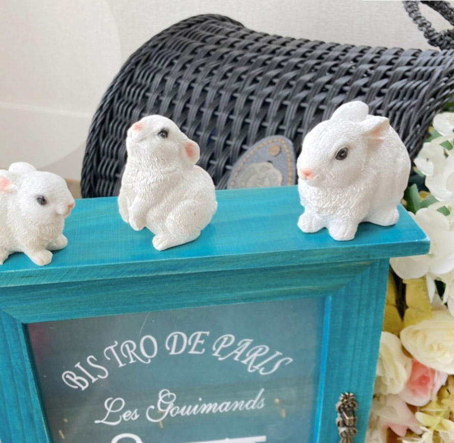 ครอบครัวกระต่ายขาวชุด 3 ตัว ปากอมชมพูน่ารัก