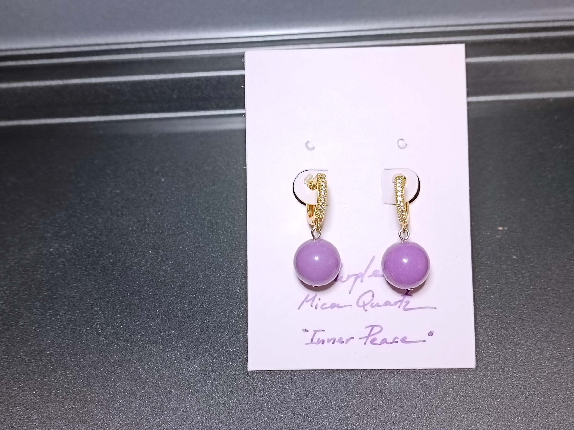 ต่างหูหินแท้ "18K" Purple Mica Quartz Earring (ปรับความสมดุลทางอารมณ์)